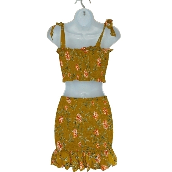 Shosho floral 2 piece crop top and skirt olive green pink boho summer size M‍‍﻿﻿ - Picture 2 of 2